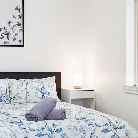Burwood New 2 Bedroom 2 Bathroom Apartment Sydney Exterior photo