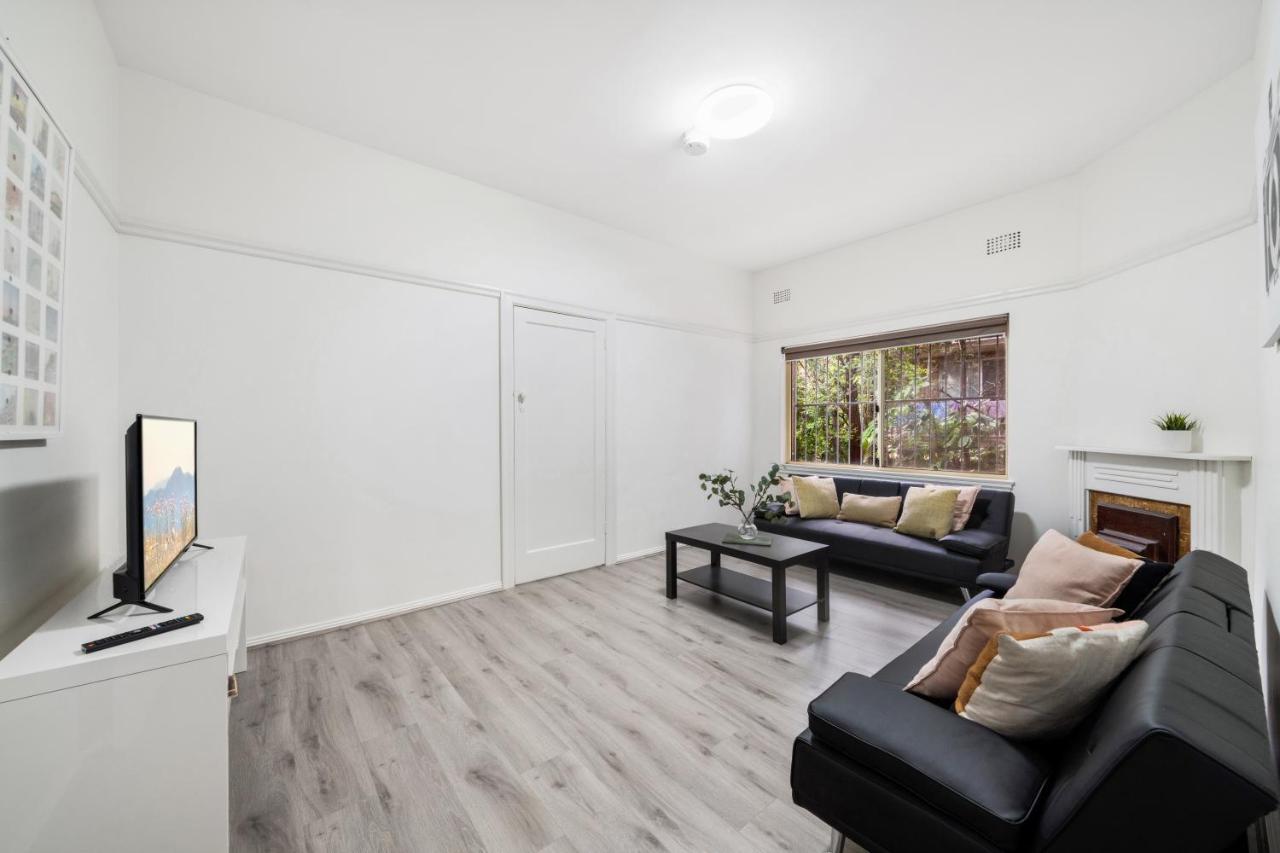Burwood New 2 Bedroom 2 Bathroom Apartment Sydney Exterior photo